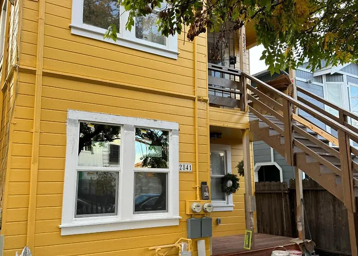 Bumblebee House